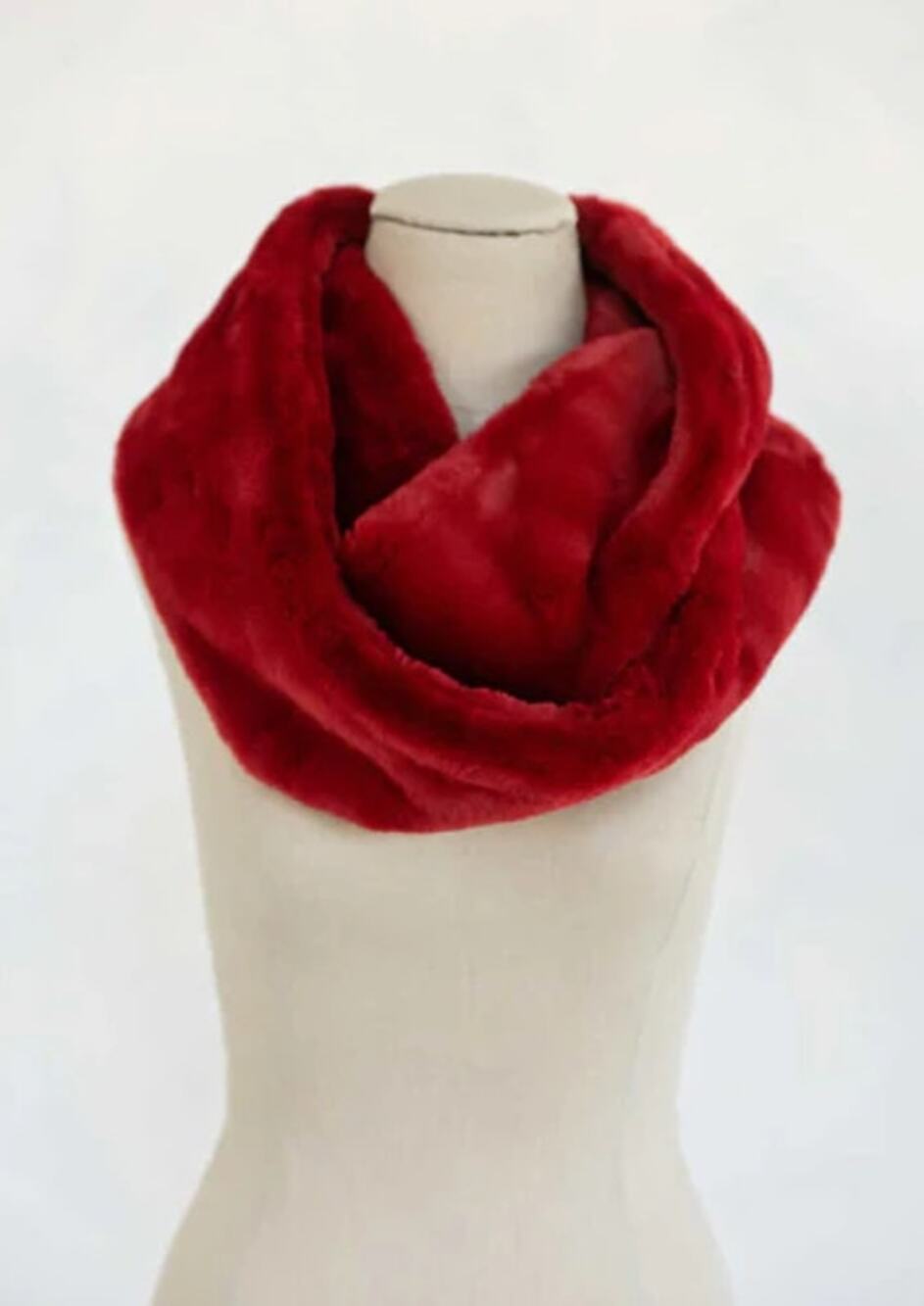 Minky Couture Burgundy Faux Fur Infinity Scarf $79 Original MSRP